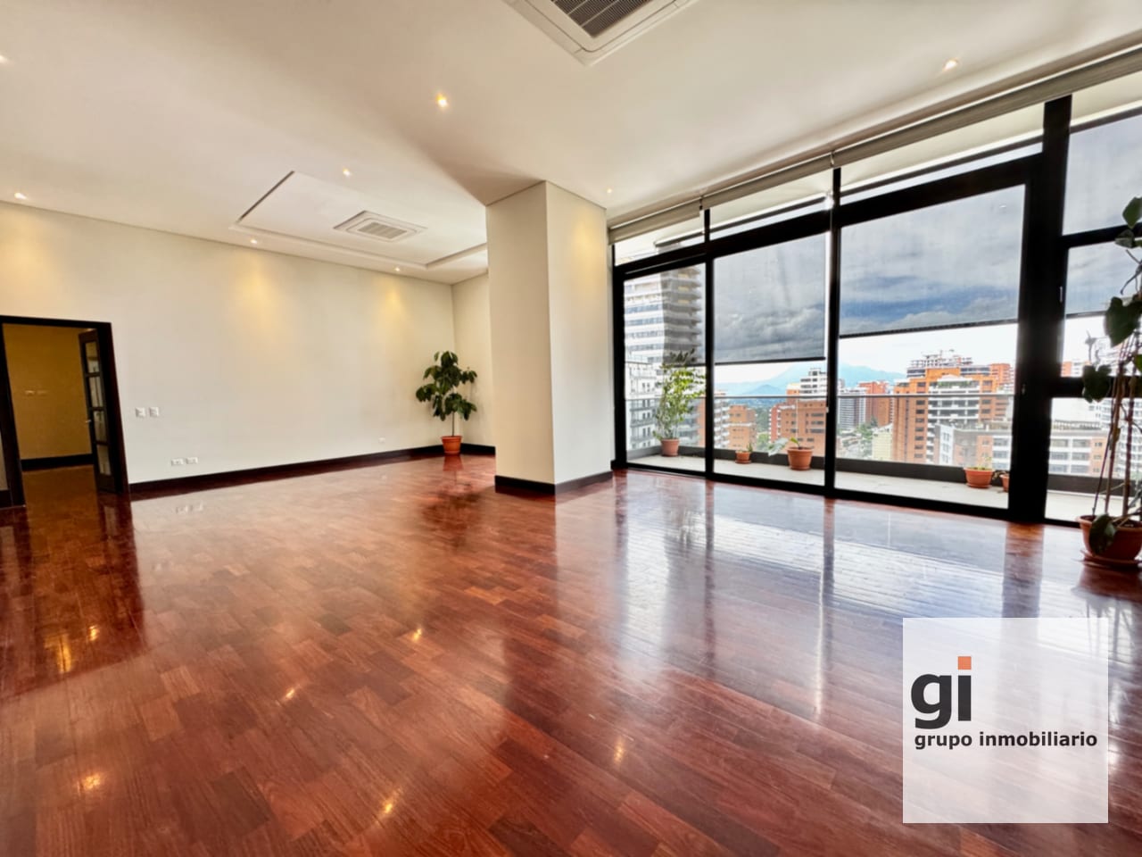 Apartamento en alquiler zona 14 — Apartamento en Venta en Zona 14, Guatemala, Ciudad — foto 5 de 14