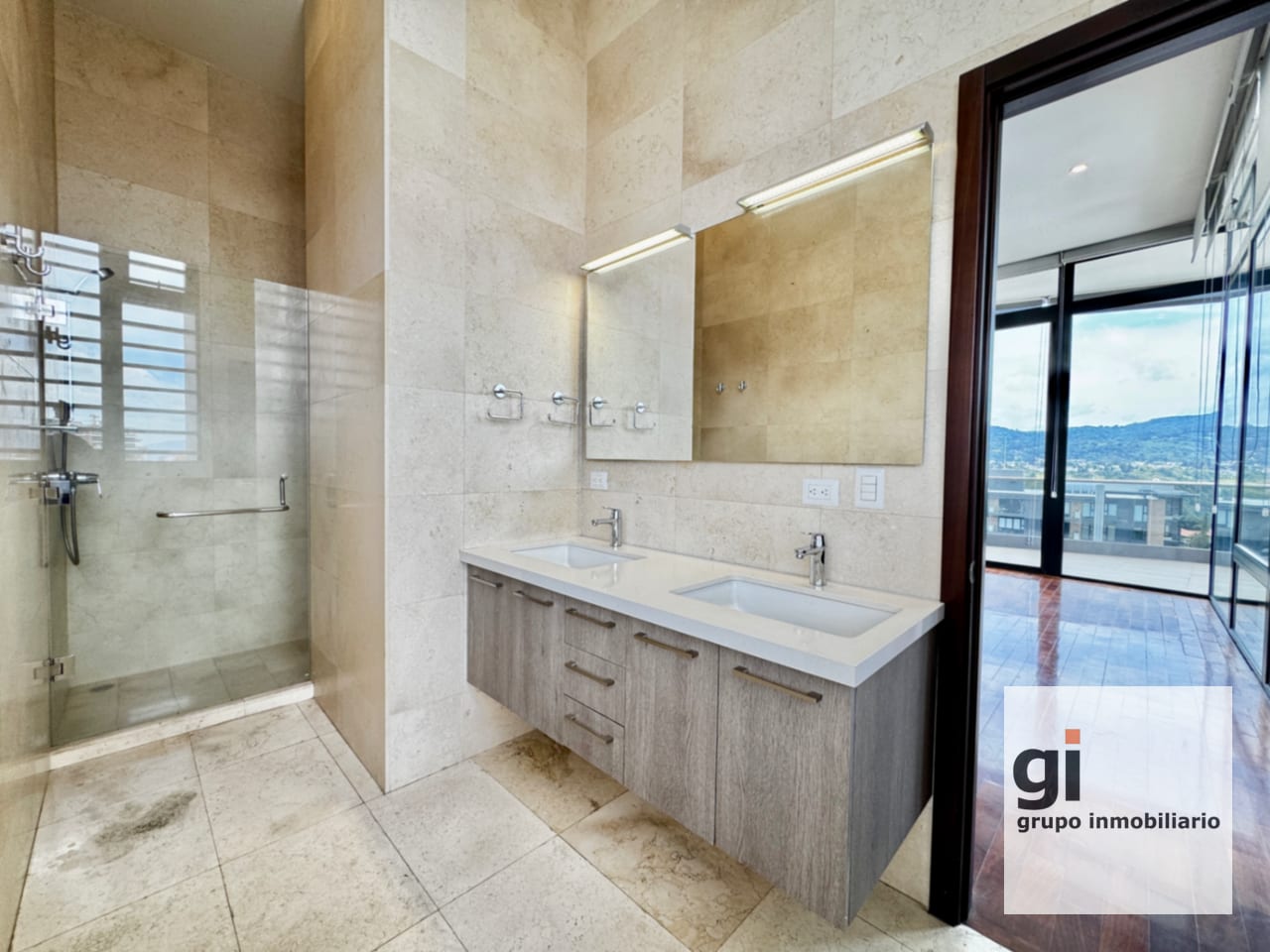 Apartamento en alquiler zona 14 — Apartamento en Venta en Zona 14, Guatemala, Ciudad — foto 11 de 14