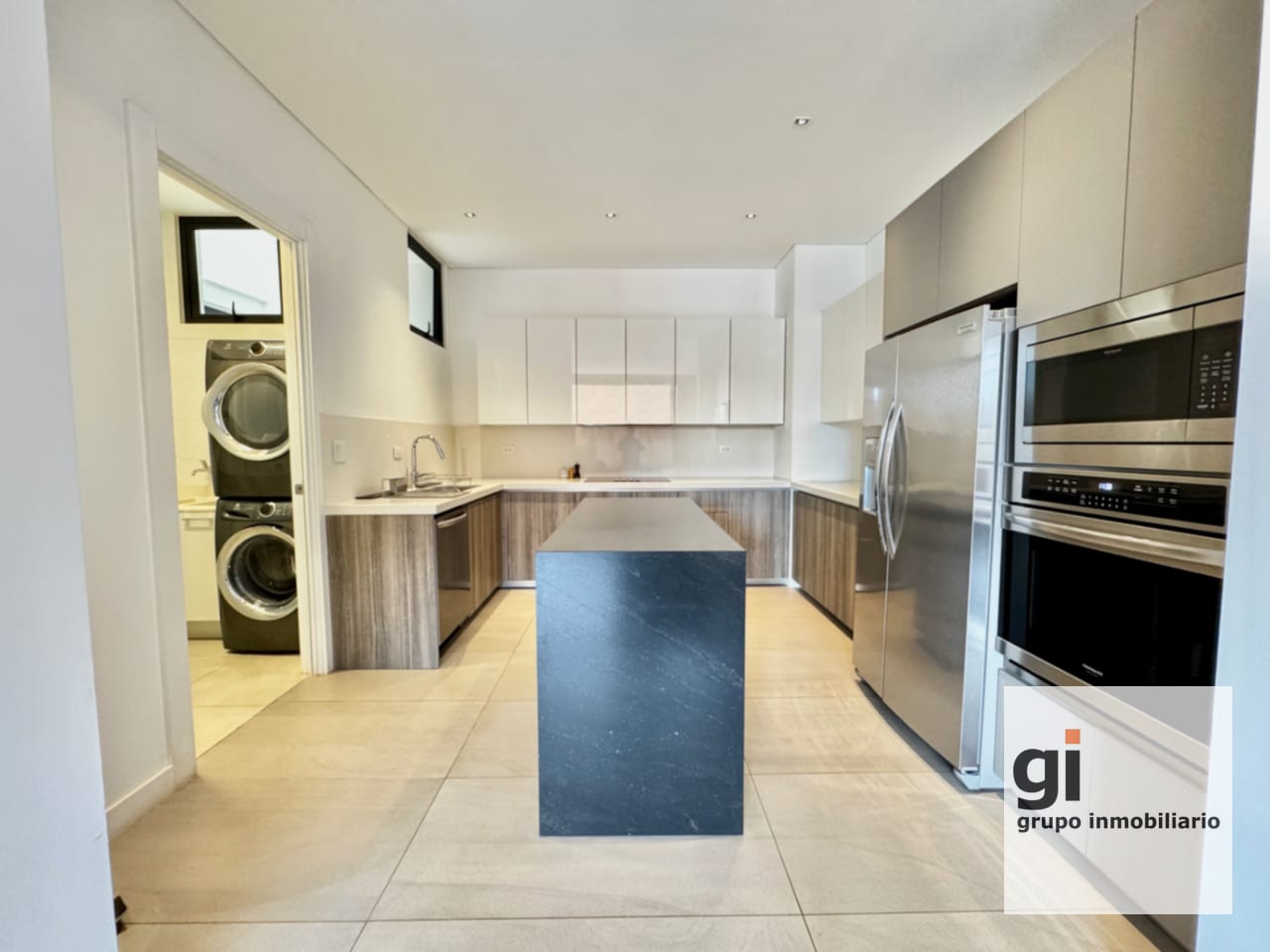 Apartamento de 2 dormitorios en venta en Oakland — Apartamento en Venta en Zona 10, Guatemala, Ciudad — foto 5 de 11