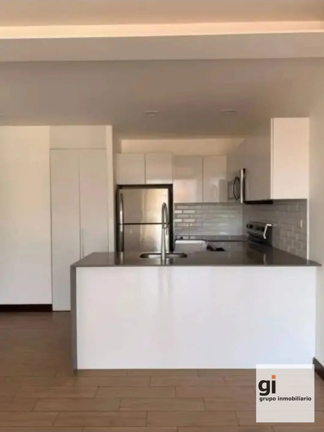 ALQUILER APARTAMENTO ZONA 15 - Image 5