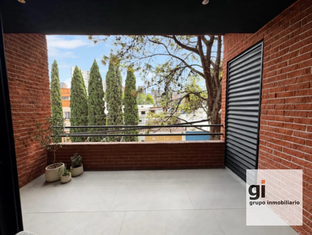 Apartamento de 2 niveles, 2 dormitorios y sala familiar en Oakland — Apartamento en Venta en Zona 10, Guatemala, Ciudad — foto 6 de 16