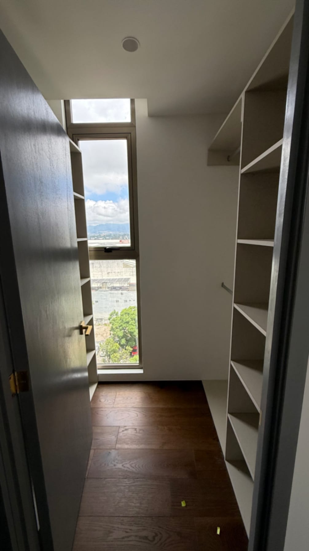 Apartamento en renta Atarah zona 10 — Apartamento en Alquiler en Atarah, Zona 10, Guatemala, Ciudad — foto 9 de 17