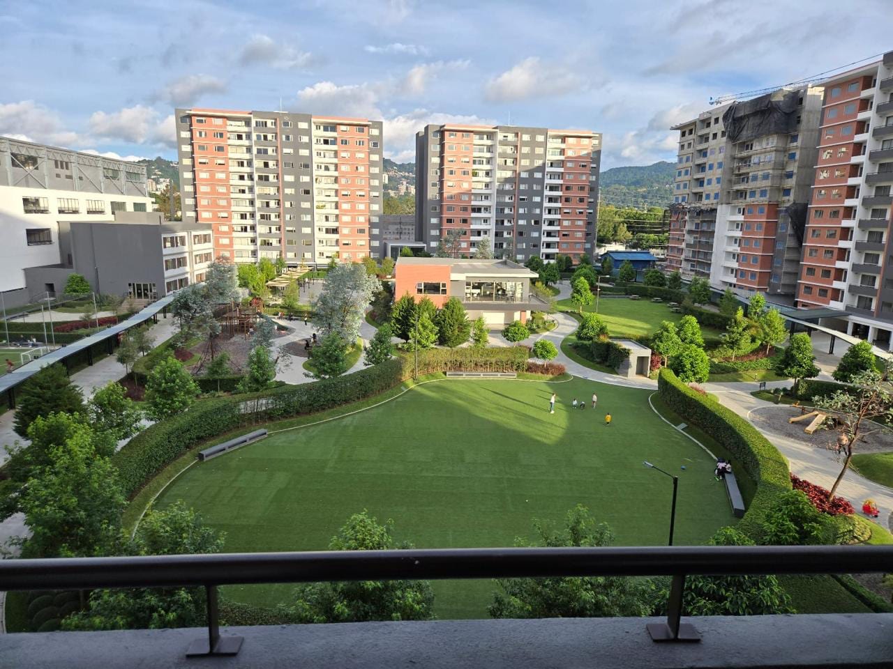 Apartamento en renta Segheria zona 14 — Apartamento en Alquiler en Segheria, Zona 14, Guatemala, Ciudad — foto 9 de 9