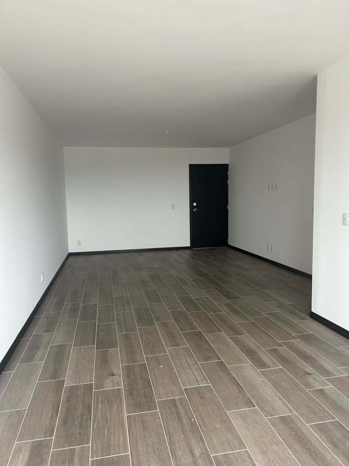 Apartamento en renta Segheria zona 14 — Apartamento en Alquiler en Segheria, Zona 14, Guatemala, Ciudad — foto 8 de 9