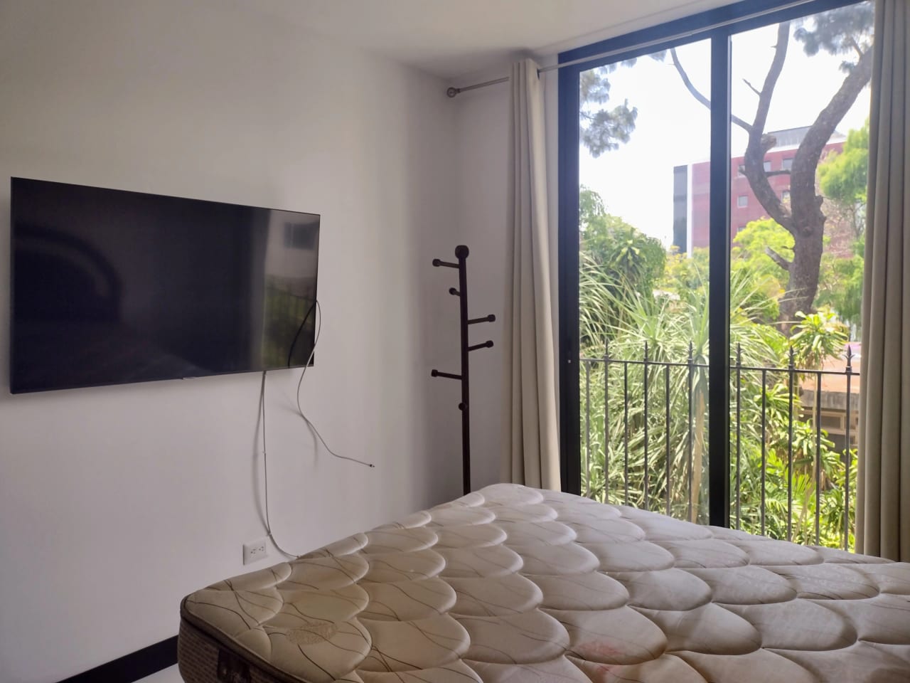 Apartamento Amueblado de 1 Habitación en zona 15 — Apartamento en Alquiler en Vista Hermosa I, Zona 15, Guatemala, Ciudad — foto 8 de 12