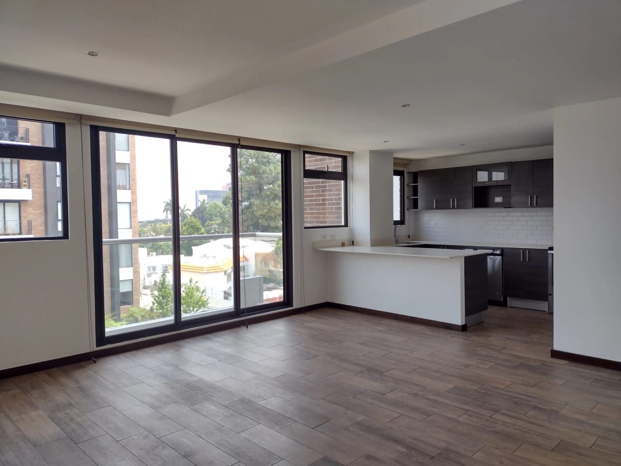 Lindo Apartamento de 2 Habitaciones en zona 15 — Apartamento en Alquiler en Vista Hermosa II, Zona 15, Guatemala, Ciudad — foto 1 de 12