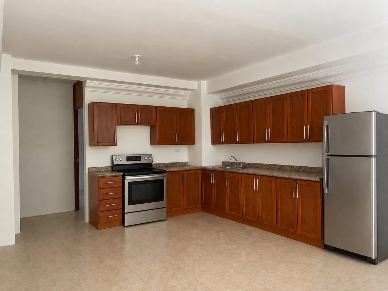 Apartamento de 1 Habitación en zona 16 - Image 4