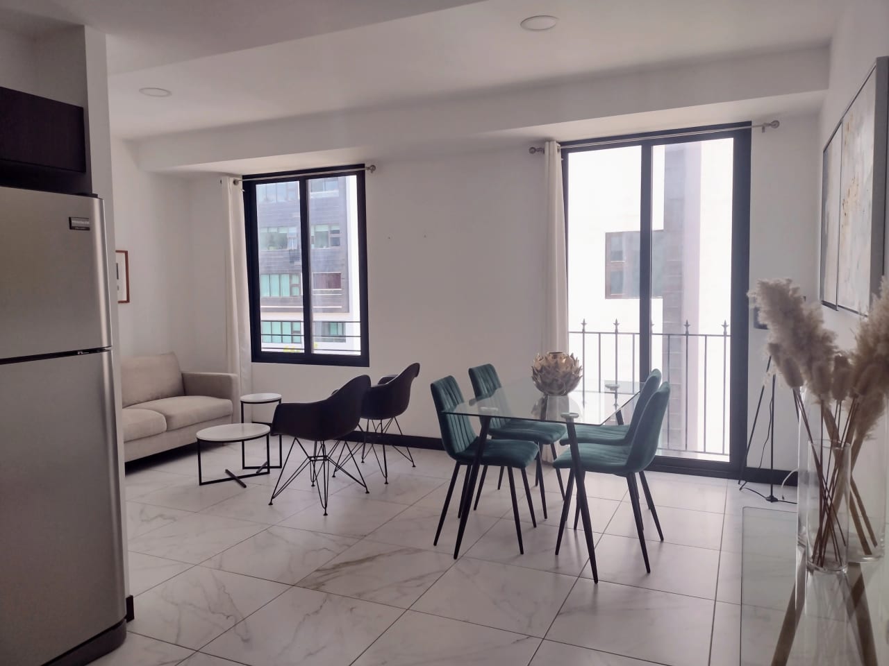 Lindo Apartamento Amueblado de 1 Habitación en zona 15 — Apartamento en Alquiler en Vista Hermosa I, Zona 15, Guatemala, Ciudad — foto 4 de 12
