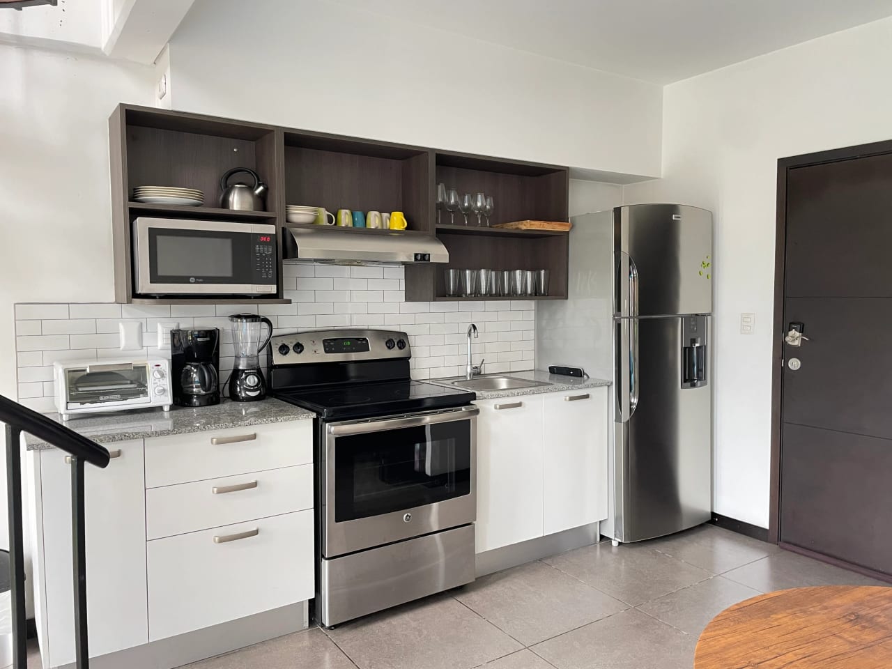 Lindo Apartamento de 1 Habitación con Jardín — Apartamento en Alquiler en Ciudad Vieja, Zona 10, Guatemala, Ciudad — foto 4 de 12