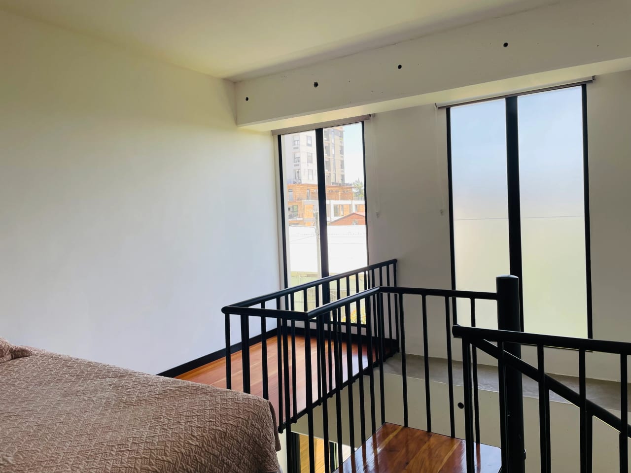 Apartamento Amueblado de 1 Habitación con Jardín — Apartamento en Alquiler en Ciudad Vieja, Zona 10, Guatemala, Ciudad — foto 8 de 14