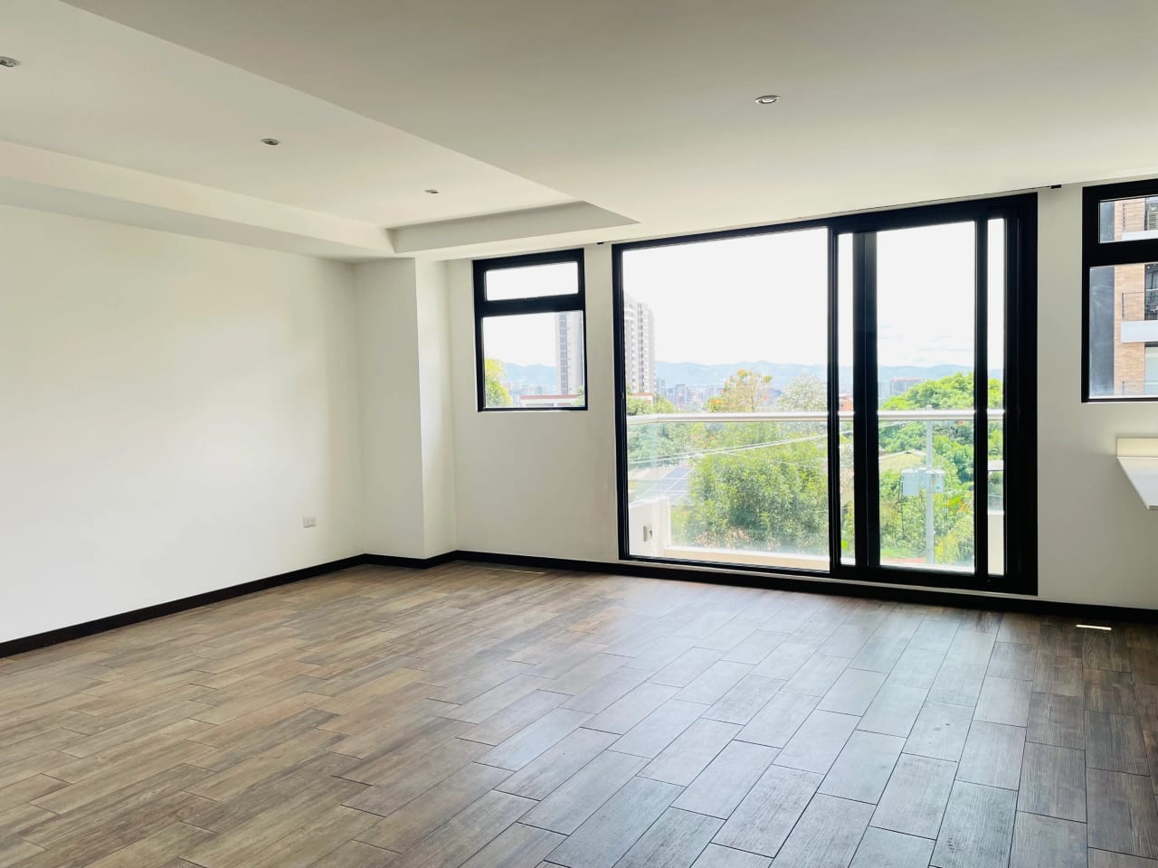 Apartamento de 2 Habitaciones en zona 15 Vista Hermosa 2 — Apartamento en Alquiler en Vista Hermosa II, Zona 15, Guatemala, Ciudad — foto 4 de 14