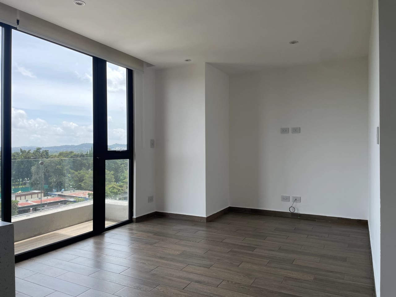 Apartamento de 2 Habitaciones en Parque 15 — Apartamento en Alquiler en Parque 15, Zona 15, Guatemala, Ciudad — foto 4 de 14