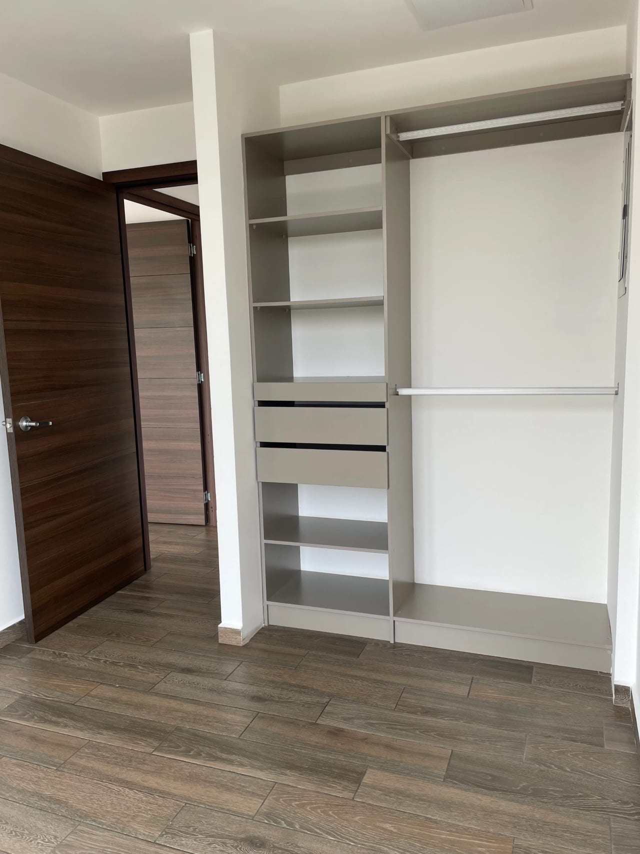 Apartamento de 2 Habitaciones en Parque 15 — Apartamento en Alquiler en Parque 15, Zona 15, Guatemala, Ciudad — foto 11 de 14