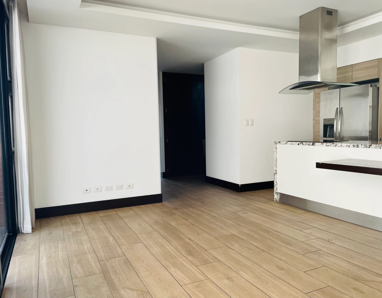 Lindo Apartamento de 2 Habitaciones en Vista Hermosa 1 — Apartamento en Alquiler en Vista Hermosa I, Zona 15, Guatemala, Ciudad — foto 3 de 15