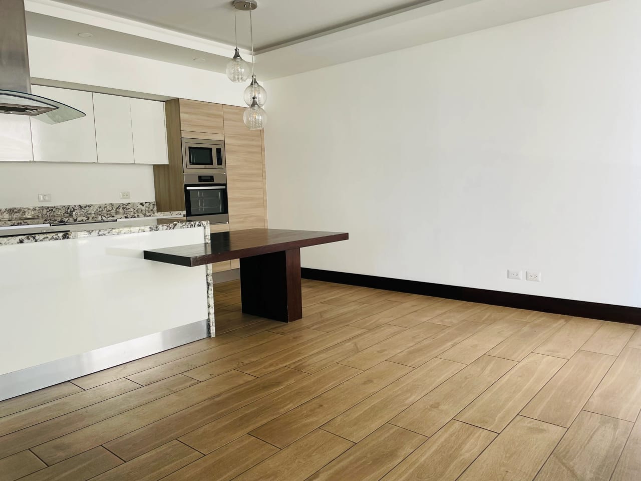 Lindo Apartamento de 2 Habitaciones en Vista Hermosa 1 — Apartamento en Alquiler en Vista Hermosa I, Zona 15, Guatemala, Ciudad — foto 4 de 15