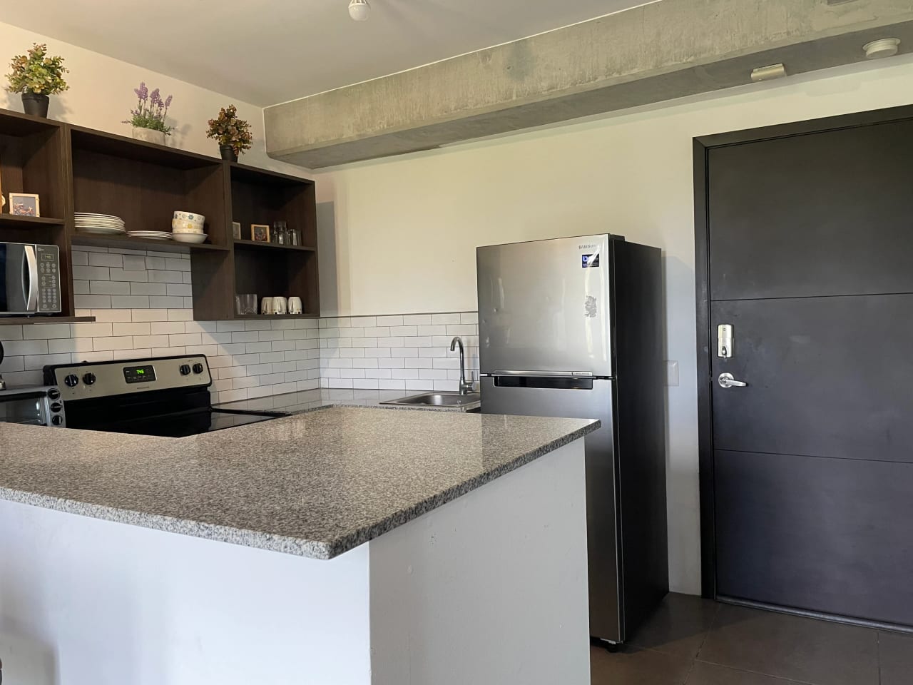 Apartamento Amueblado de 1 Habitación en zona 10 — Apartamento en Alquiler en Ciudad Vieja, Zona 10, Guatemala, Ciudad — foto 6 de 14