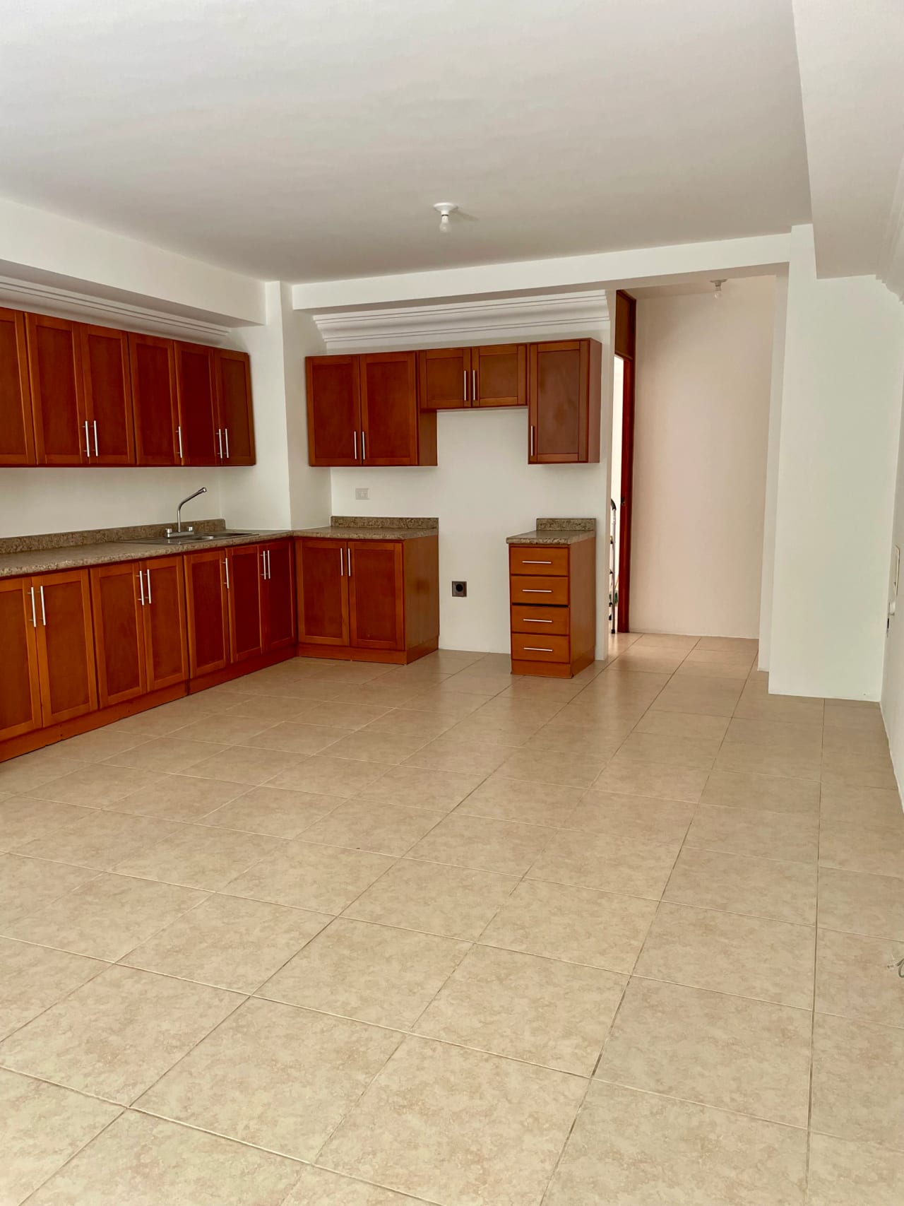 Apartamento Amueblado de 1 Habitación en zona 16 — Apartamento en Alquiler en La Montaña, Zona 16, Guatemala, Ciudad — foto 5 de 12