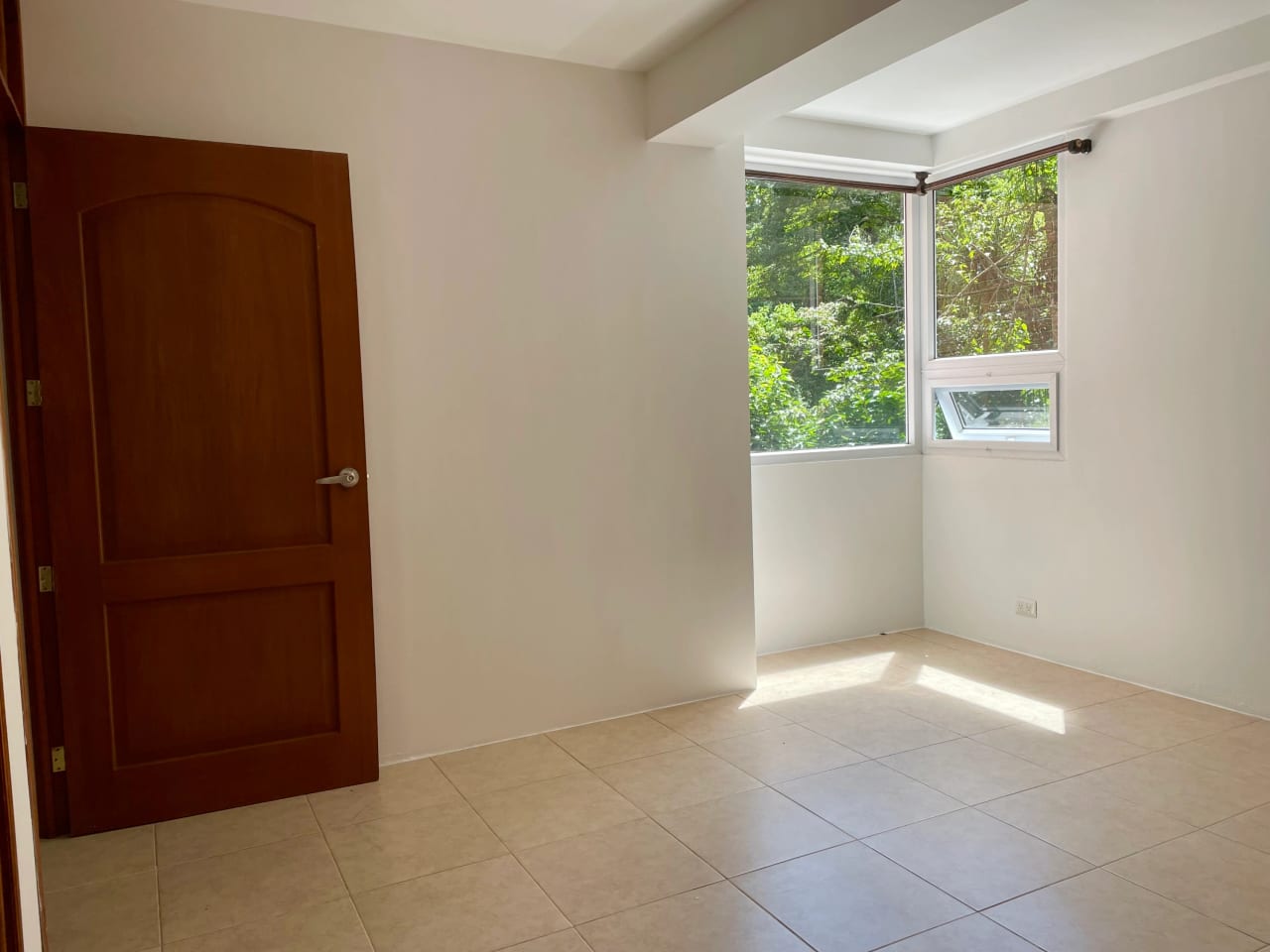 Apartamento Amueblado de 1 Habitación en zona 16 — Apartamento en Alquiler en La Montaña, Zona 16, Guatemala, Ciudad — foto 9 de 12
