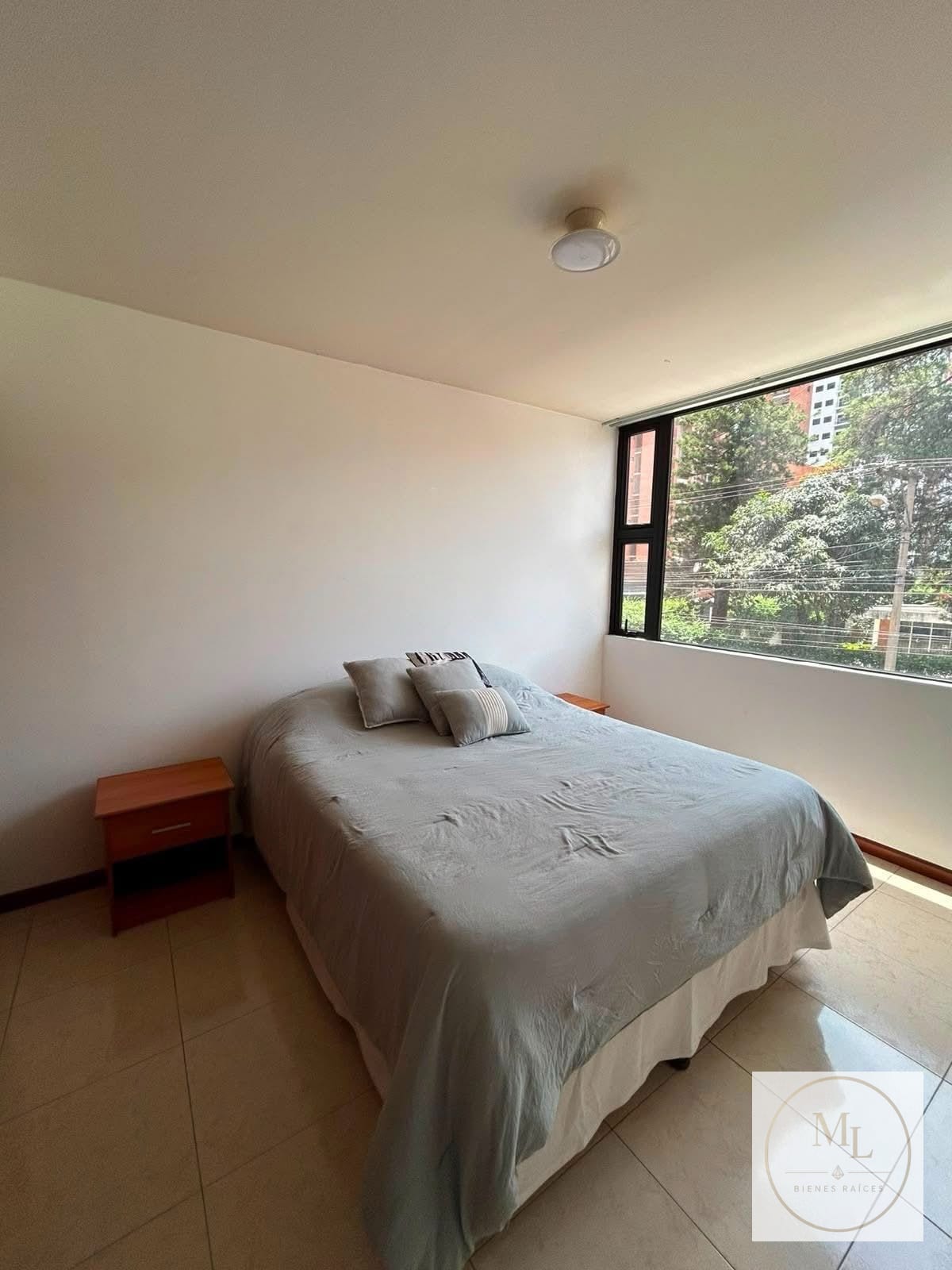 Edificio Torre del Valle 2 Zona 10 Edificio con Ambientes Amplios — Apartamento en Venta en Torre Del Valle, Zona 10, Guatemala, Ciudad — foto 4 de 8