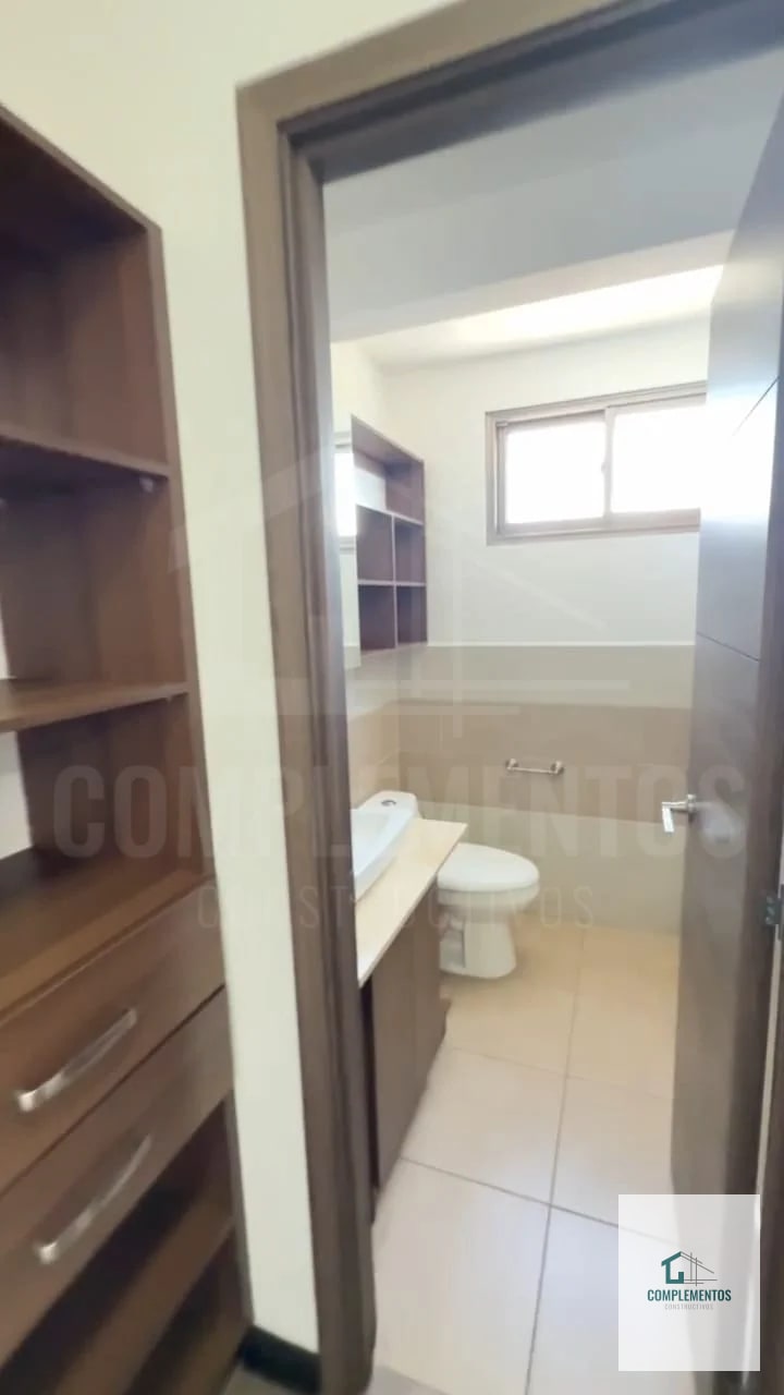 Athenea, Apartamento en Renta zona 11 - 5