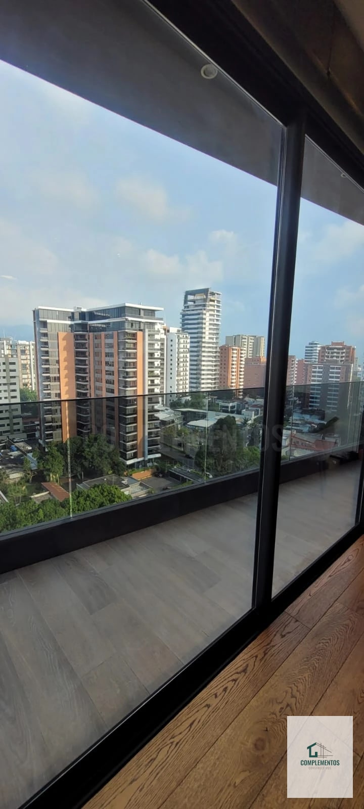 Santa Inés del Parque, Apartamento en Renta zona 14, 2hab. 108 M2 — Apartamento en Alquiler en Santa Inés del Parque, Zona 14, Guatemala, Ciudad — foto 5 de 10