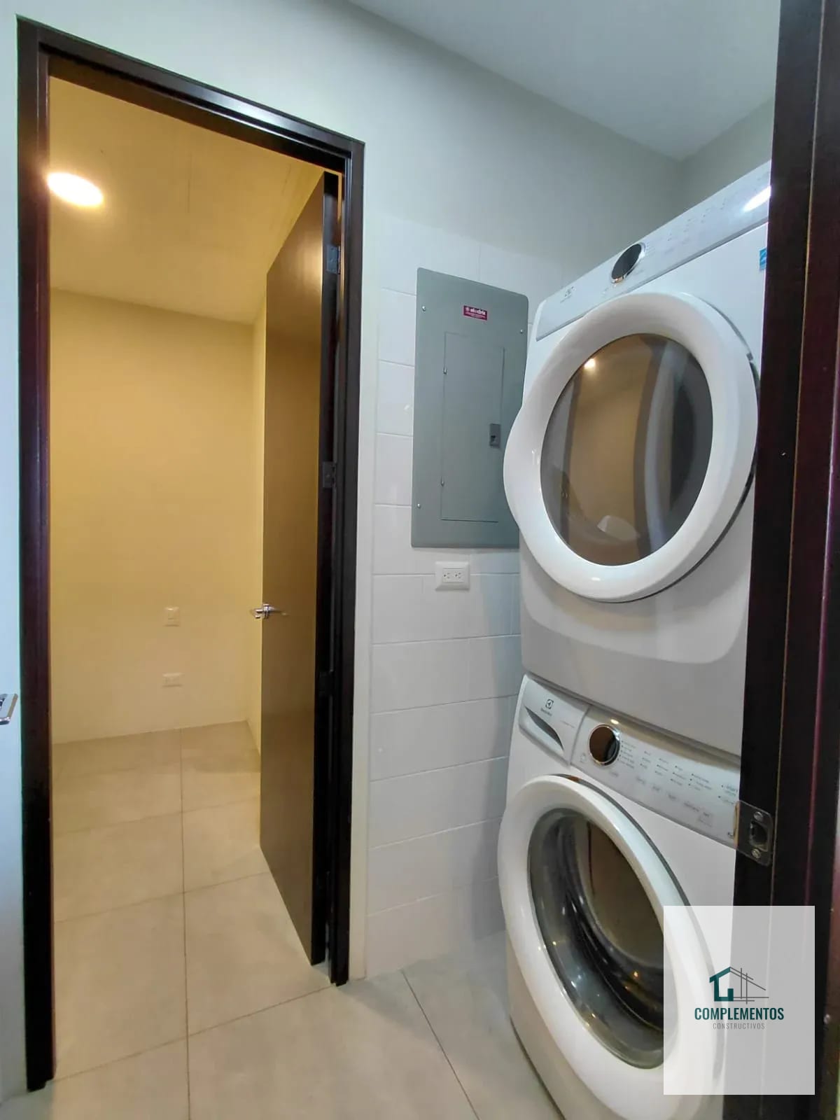 Santa Ines del Parque, Apartamento en Renta, 2hab. 191.92 m² — Apartamento en Alquiler en Santa Inés del Parque, Zona 14, Guatemala, Ciudad — foto 8 de 11