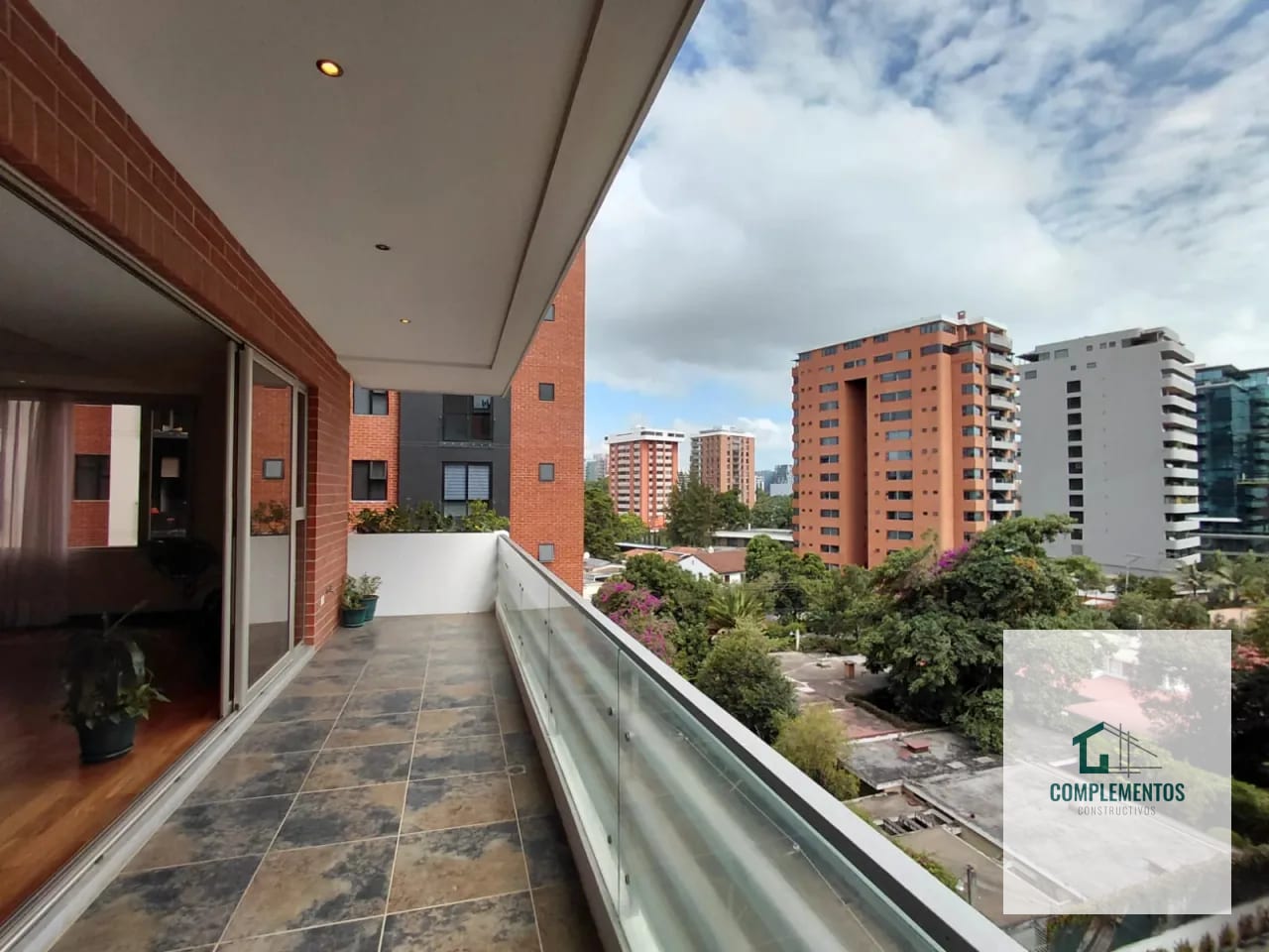 Aria, Apartamento en Renta zona 14, 3hab. 254 m² — Apartamento en Alquiler en Zona 14, Guatemala, Ciudad — foto 1 de 7