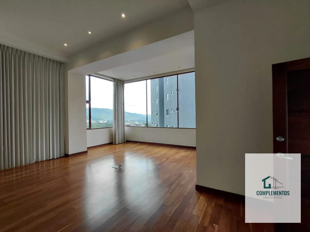 Matisse II, Apartamento en Renta en zona 14, 4hab. 585m² — Apartamento en Alquiler en Matisse, Zona 14, Guatemala, Ciudad — foto 2 de 11