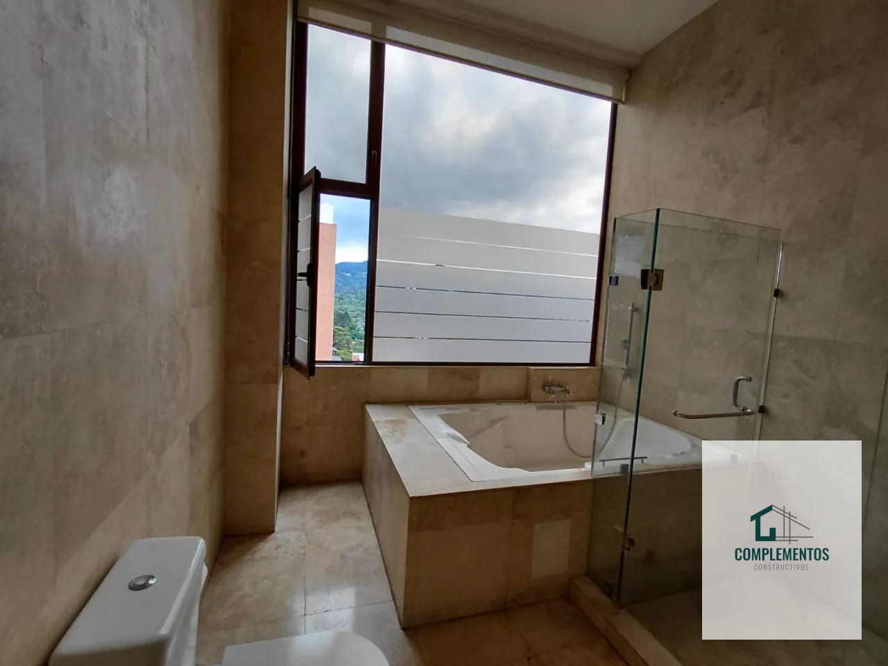Matisse II, Apartamento en Renta en zona 14, 4hab. 585m² — Apartamento en Alquiler en Matisse, Zona 14, Guatemala, Ciudad — foto 8 de 11