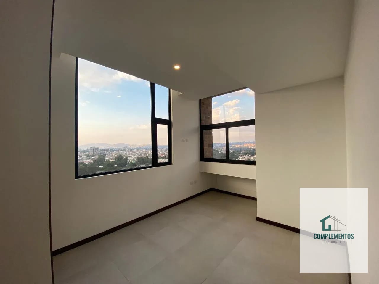 Mira, Apartamento en Venta zona 10, 2 hab. 98.5 m² — Apartamento en Venta en Mira, Zona 10, Guatemala, Ciudad — foto 5 de 8