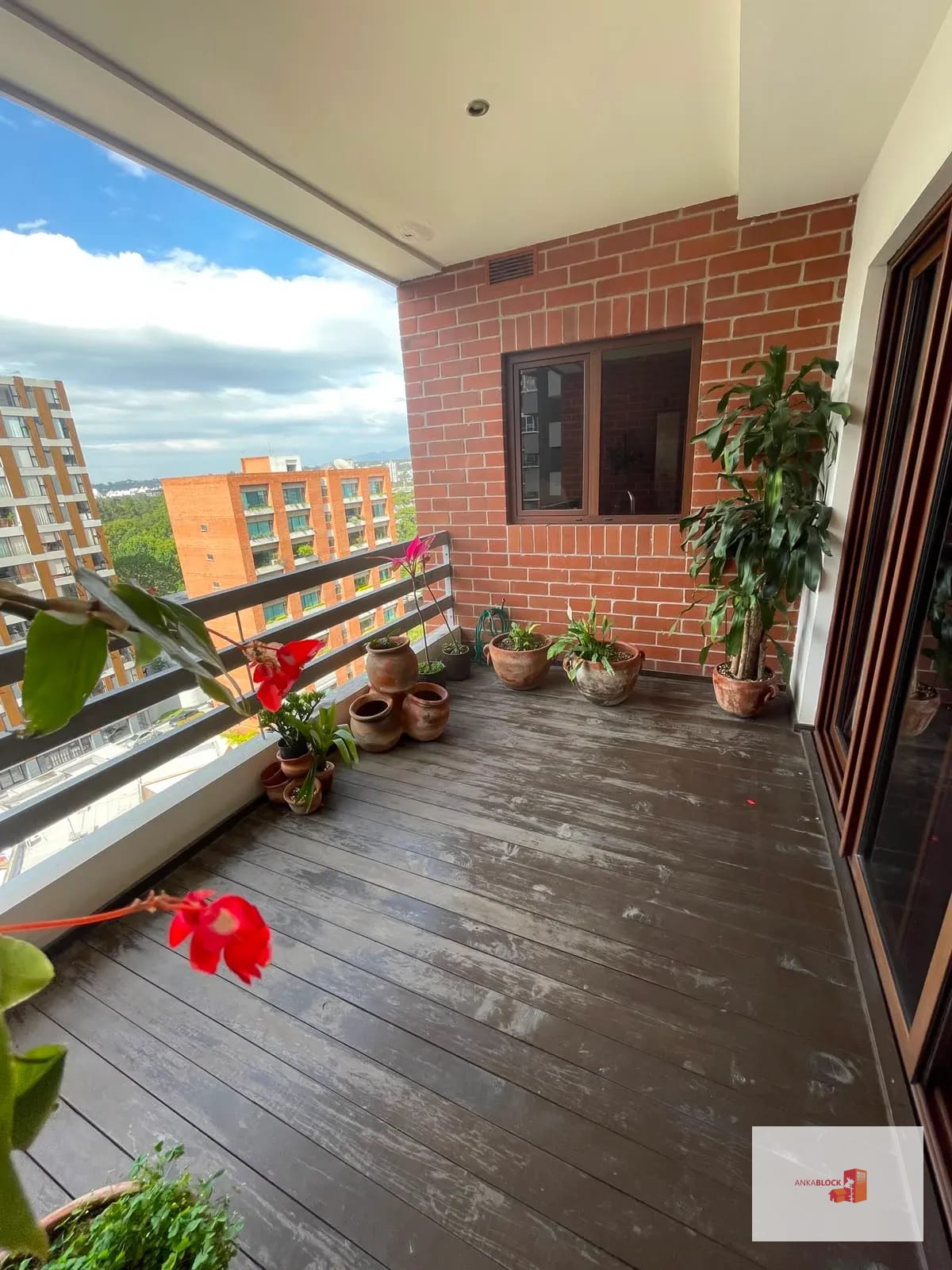Amueblado, hermoso y elegante — Apartamento en Alquiler en Zona 10, Guatemala, Ciudad — foto 13 de 17