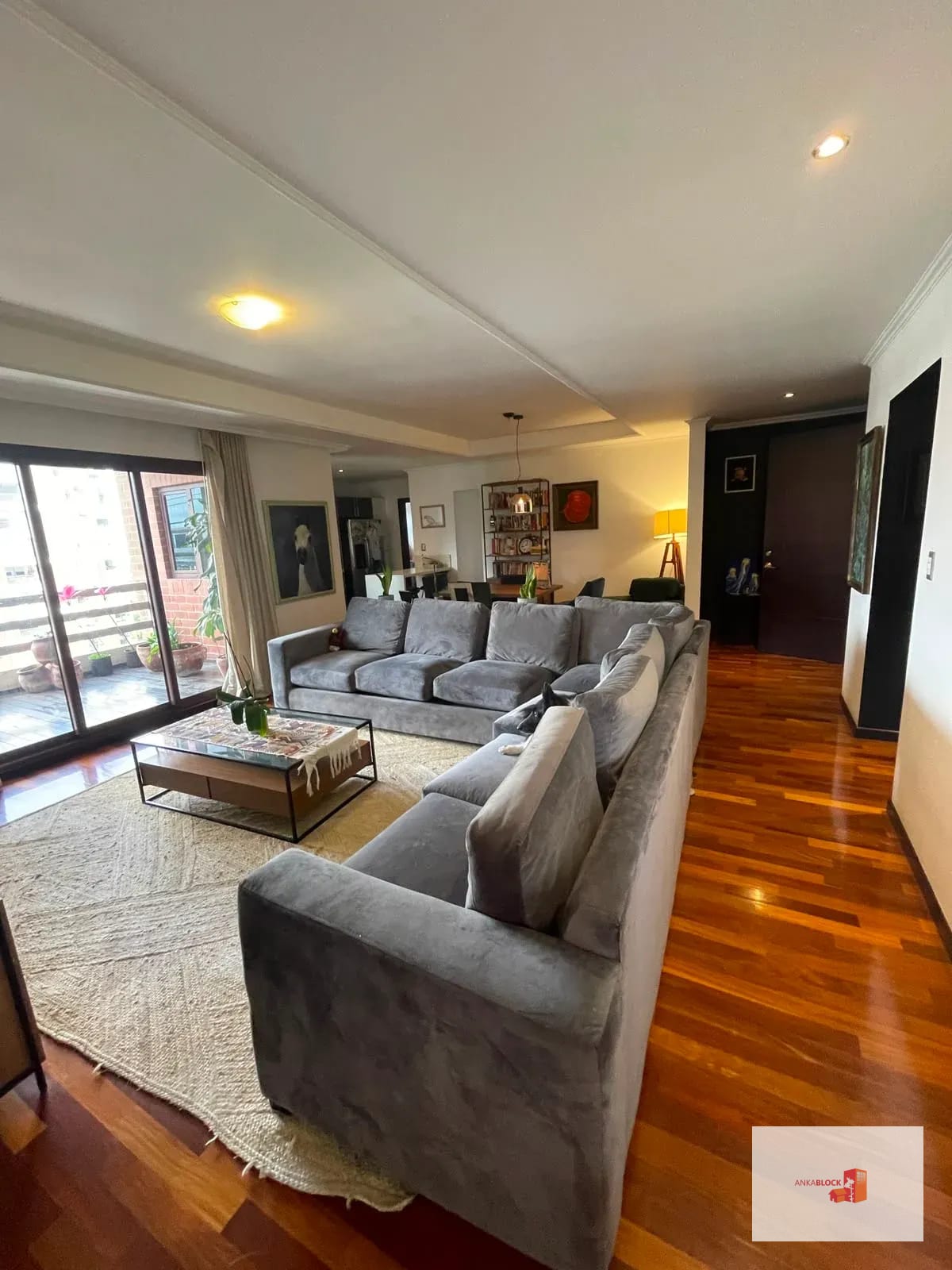 Amueblado, hermoso y elegante — Apartamento en Alquiler en Zona 10, Guatemala, Ciudad — foto 1 de 17