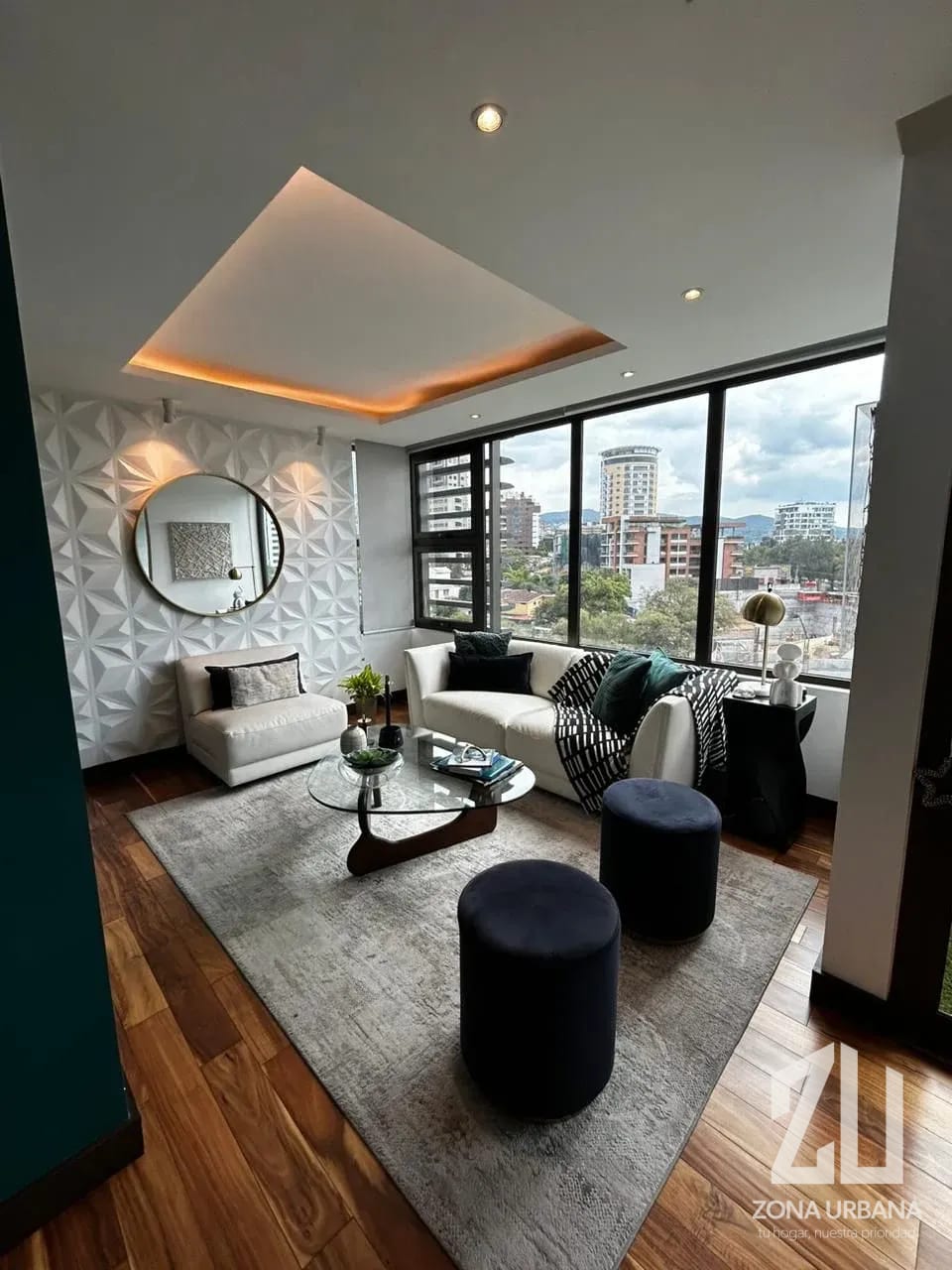 Apartamento amueblado con vistas a los volcanes Zona 15 — Apartamento en Venta en LIV, Zona 15, Guatemala, Ciudad — foto 1 de 7