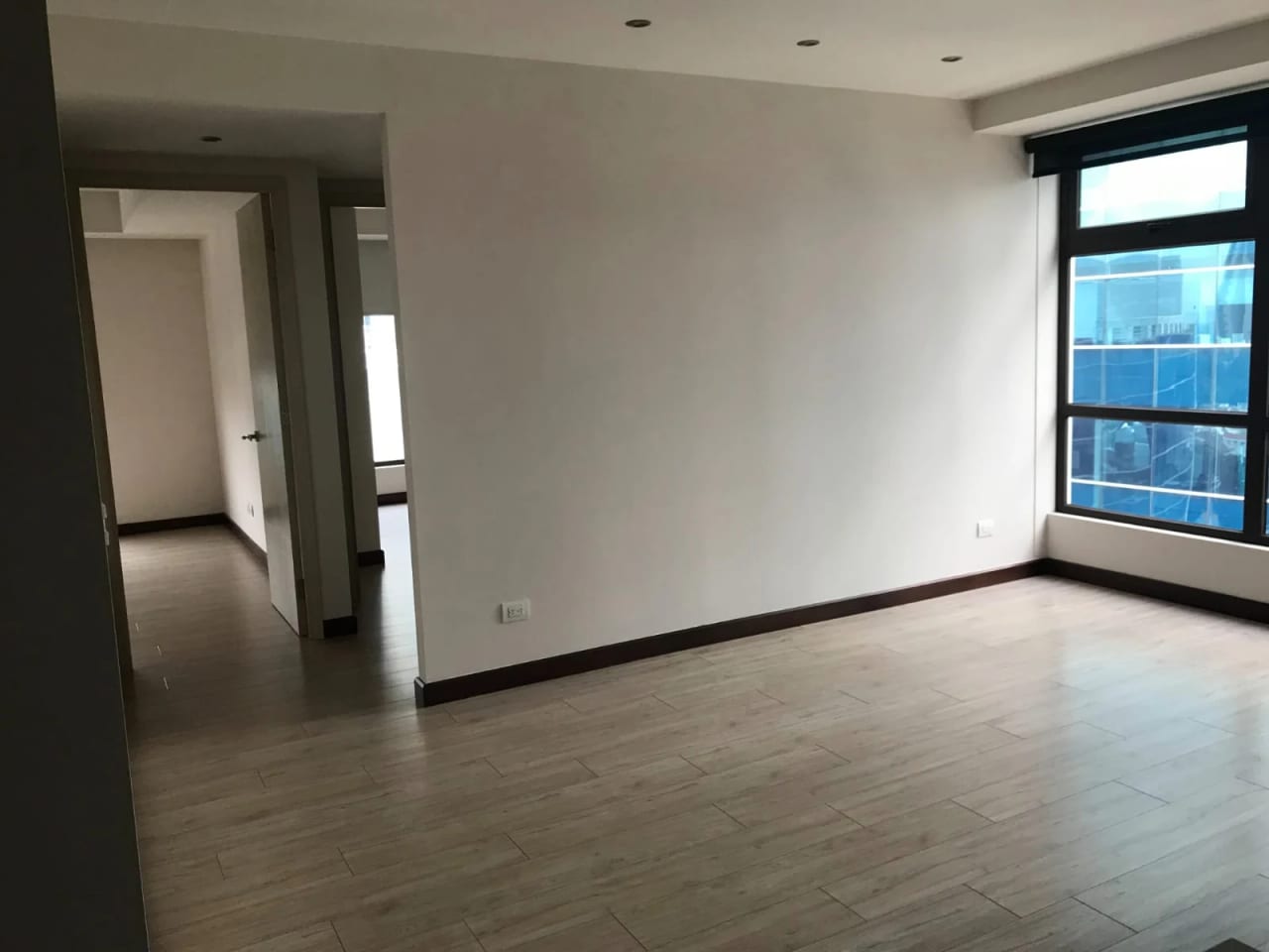 VENDO / RENTO APARTAMENTO EN EDIFICIO VEINTI4 ZONA 10 — Apartamento en Alquiler en Veinti4, Zona 10, Guatemala, Ciudad — foto 15 de 17