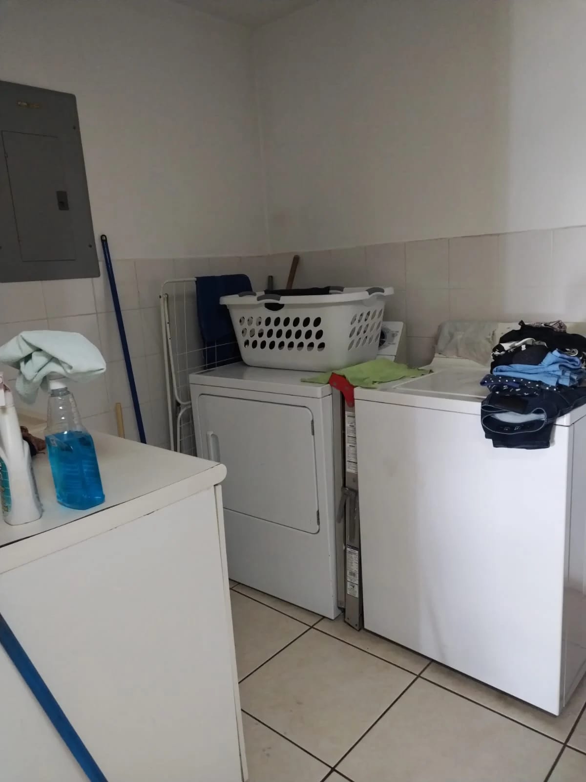 APARTAMENTO EN VENTA EN ZONA 10 EIDIFICIO ALTOS DE SANTA CLARA — Apartamento en Venta en Altos de Santa Clara, Zona 10, Guatemala, Ciudad — foto 6 de 8