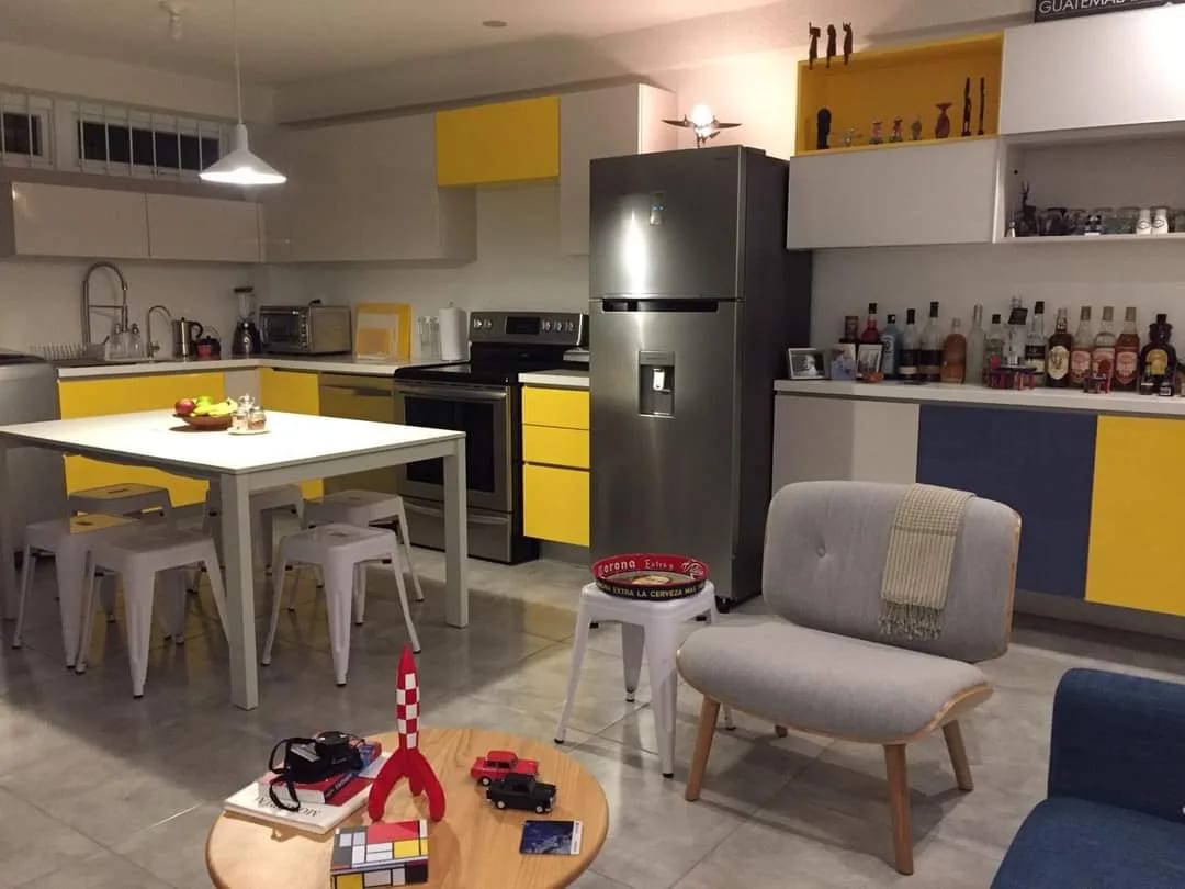 VENDO DOS APARTAMENTOS EN LA ZONA 1 - Image 2