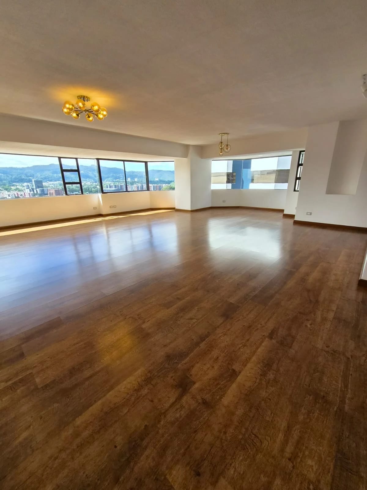 Apartamento en Alquiler en Villabosque Zona 14 — Apartamento en Alquiler en Villalbosque, Zona 14, Guatemala, Ciudad — foto 12 de 12