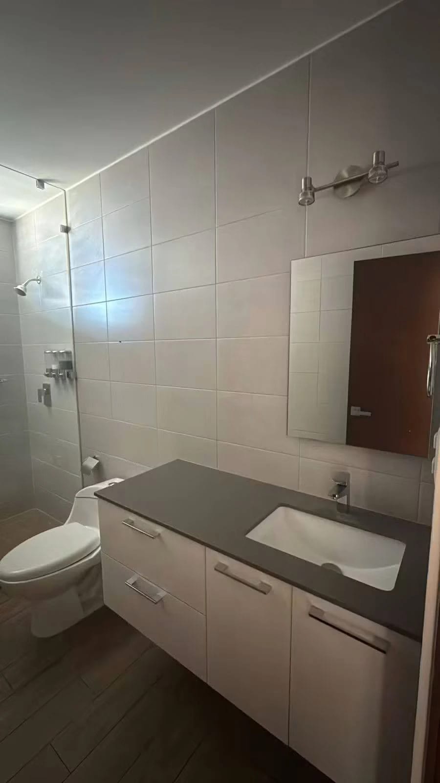 Apartamento en Renta Zona 15 Vh II Edificio Avenik — Apartamento en Alquiler en Avenik, Zona 15, Guatemala, Ciudad — foto 9 de 17