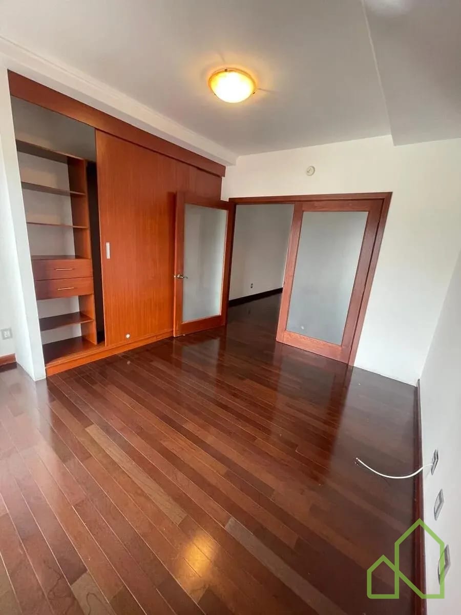 Apartamento 2hab en Alquiler en Tadeus - Image 3