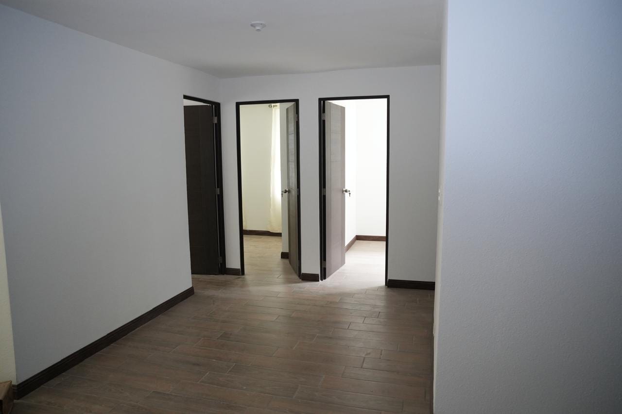 Apartamento en renta primer nivel San Nicolás del Bosque — Apartamento en Alquiler en Zona 4 Mixco, Guatemala, Ciudad — foto 2 de 11