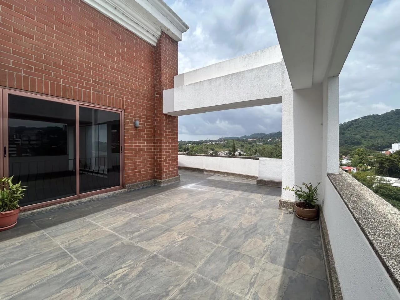 Lindo Penthouse en Venta Zona 15, Vista Hermosa 1 — Apartamento en Venta en Zona 15, Guatemala, Ciudad — foto 15 de 16