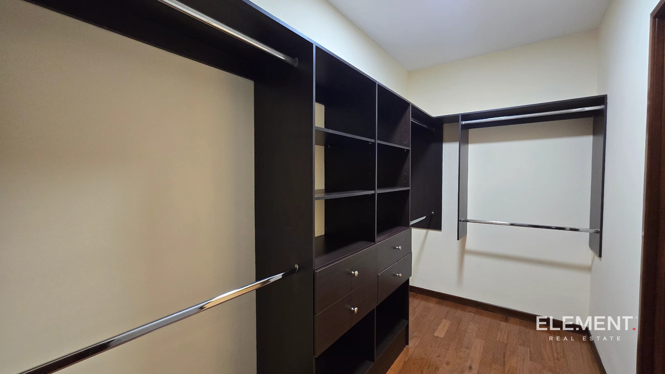 Apartamento con jardín en venta Plenum – Zona 14 - 5