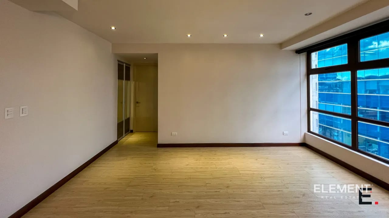 Apartamento en venta y renta - Veinti4 Zona 10 — Apartamento en Venta en Veinti4, Zona 10, Guatemala, Ciudad — foto 4 de 13