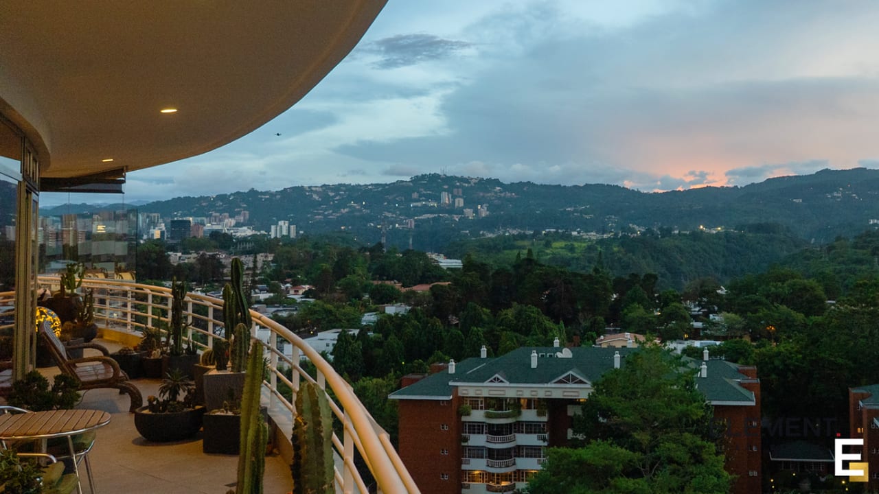 Penthouse en venta - Hamzi, Zona 14 — Apartamento en Venta en Hamzi, Zona 14, Guatemala, Ciudad — foto 1 de 17