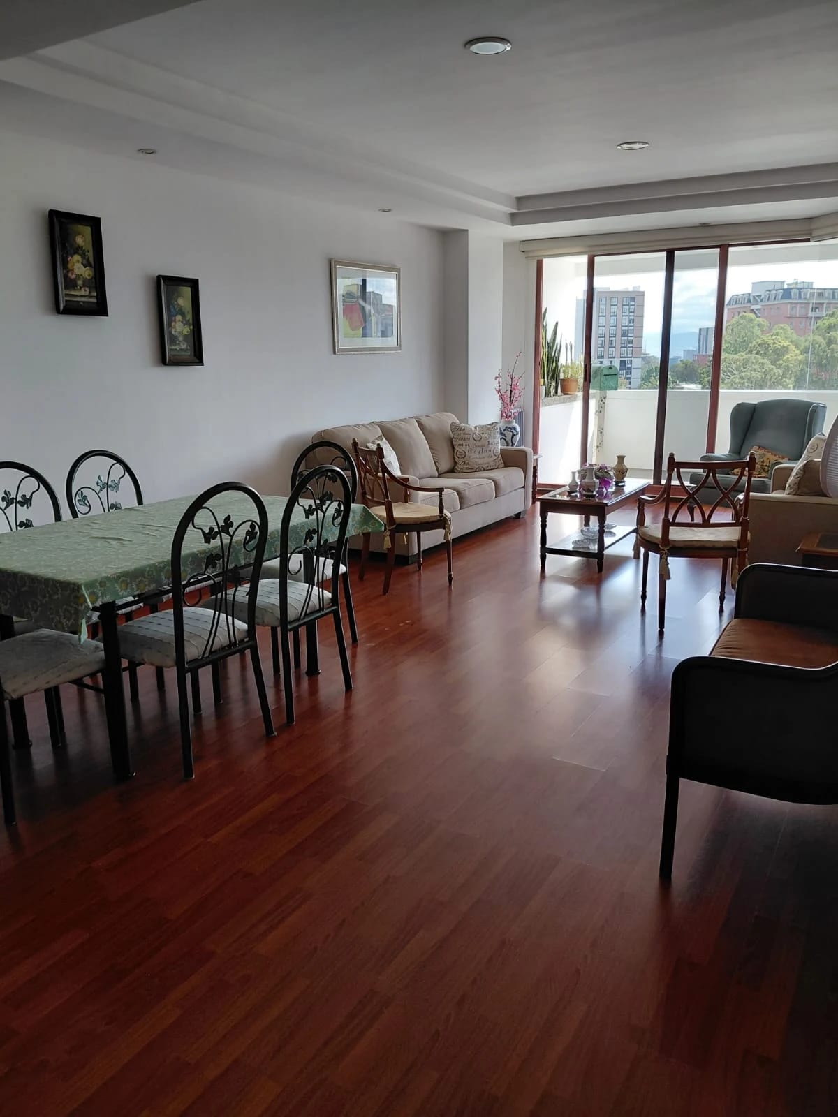 Venta de amplio apartamento en zona 15 V1 — Apartamento en Venta en Verdeterno, Zona 15, Guatemala, Ciudad — foto 2 de 15
