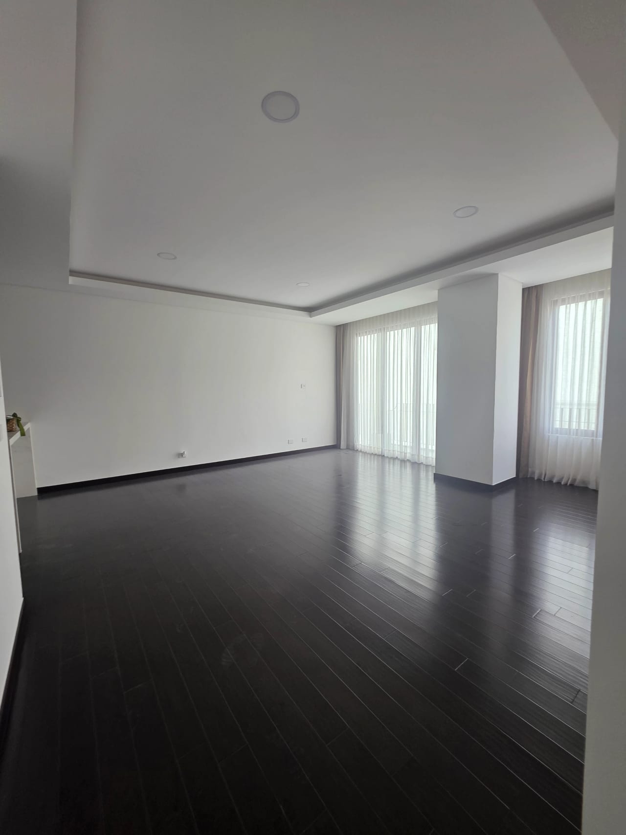 Amplio e iluminado apartamento en renta, Nogales de Cayalá, zona 16 — Apartamento en Alquiler en Nogales de Cayalá, Zona 16, Guatemala, Ciudad — foto 8 de 10