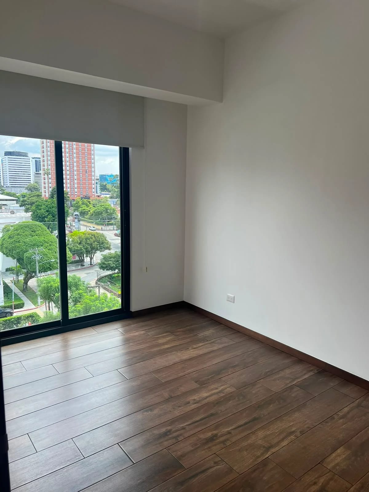Apartamento en renta, zona 10 — Apartamento en Alquiler en Brunelo, Zona 10, Guatemala, Ciudad — foto 5 de 10