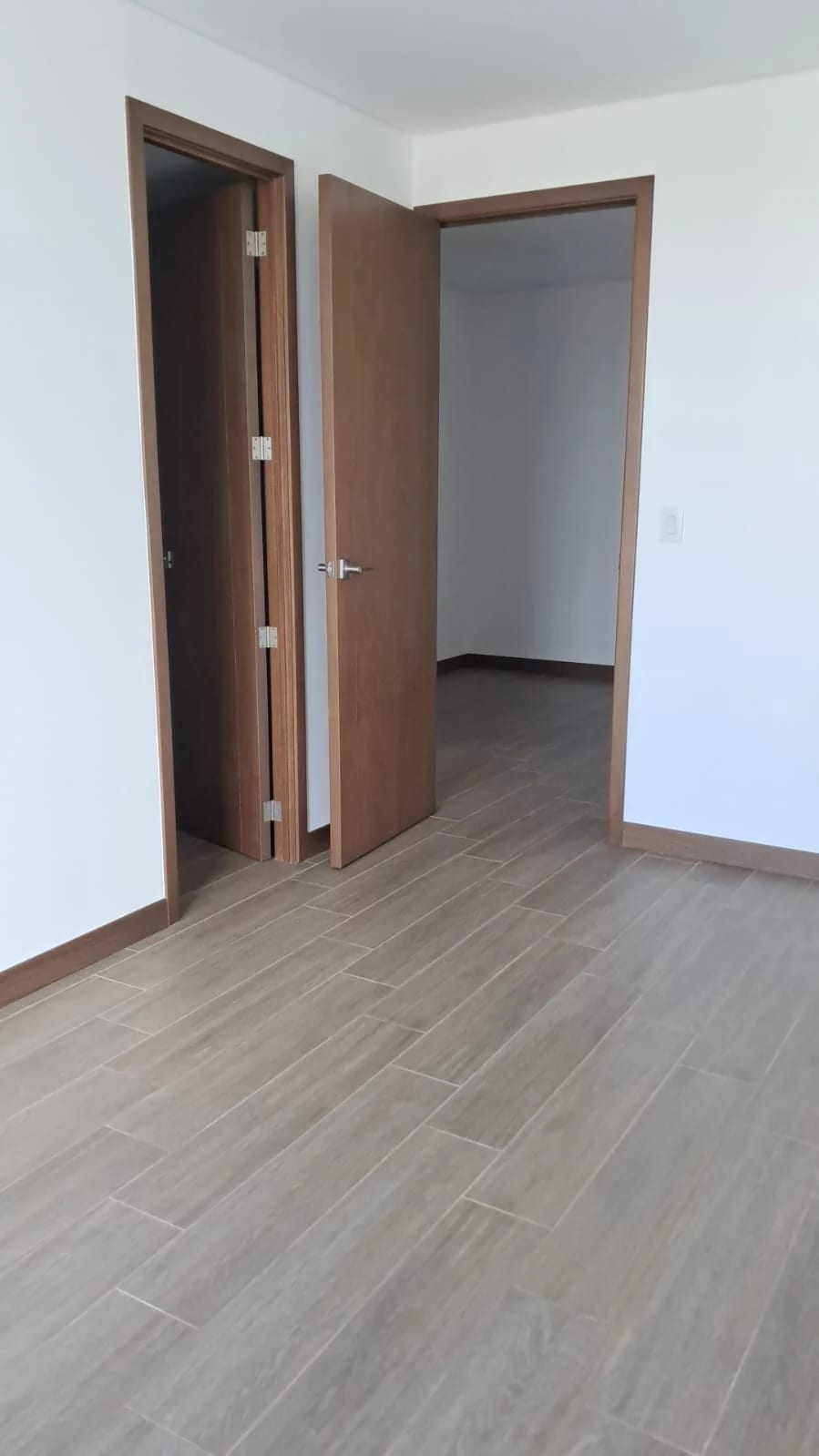 Ferre Diez, Apartamento en renta zona 10 — Apartamento en Alquiler en Ferré Diez, Zona 10, Guatemala, Ciudad — foto 9 de 13