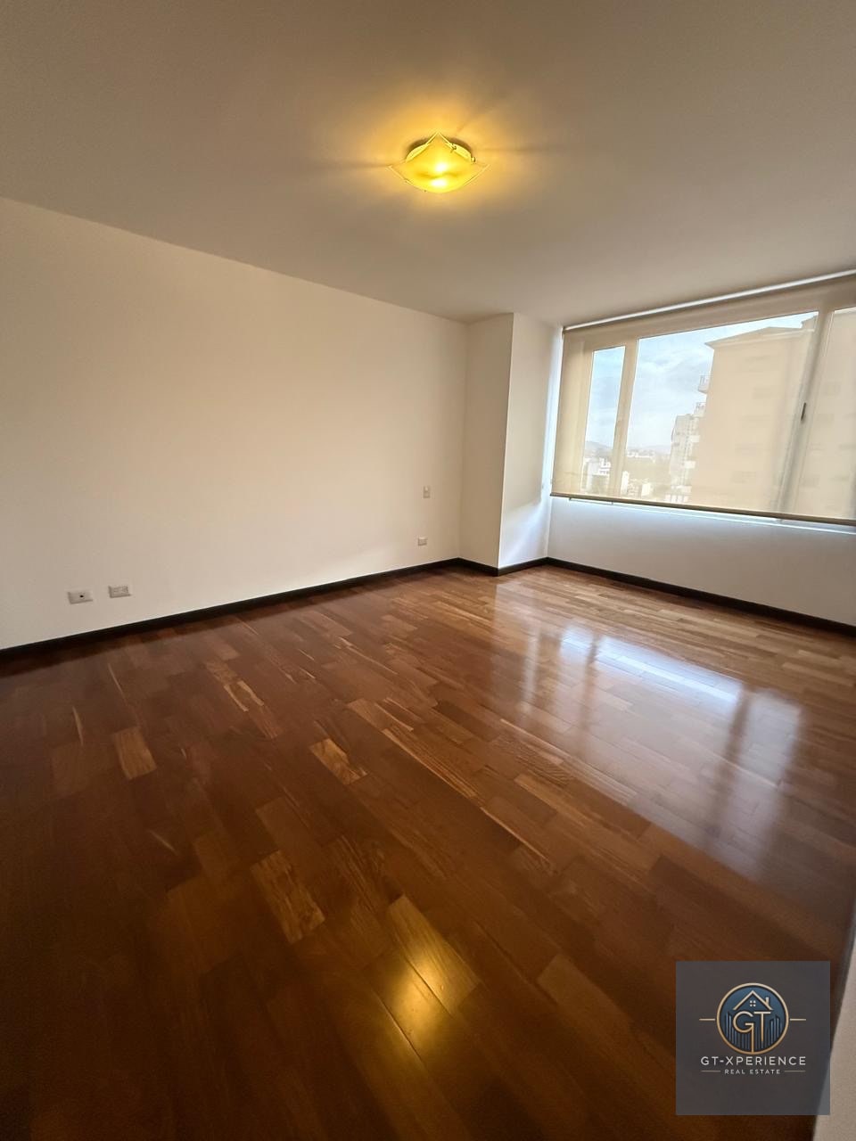 Lindo y amplio apartamento en Aria, Zona 10 — Apartamento en Venta en Aria, Zona 10, Guatemala, Ciudad — foto 7 de 12