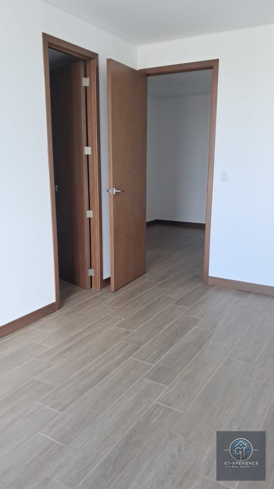 Edificio en renta en Edificio FERRÉ DIEZ zona 10 — Apartamento en Alquiler en Ferré Diez, Zona 10, Guatemala, Ciudad — foto 3 de 11
